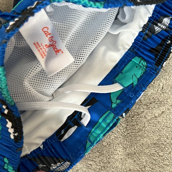 NWOT Cat & Jack 4T swim trunks - Picture 5 of 5